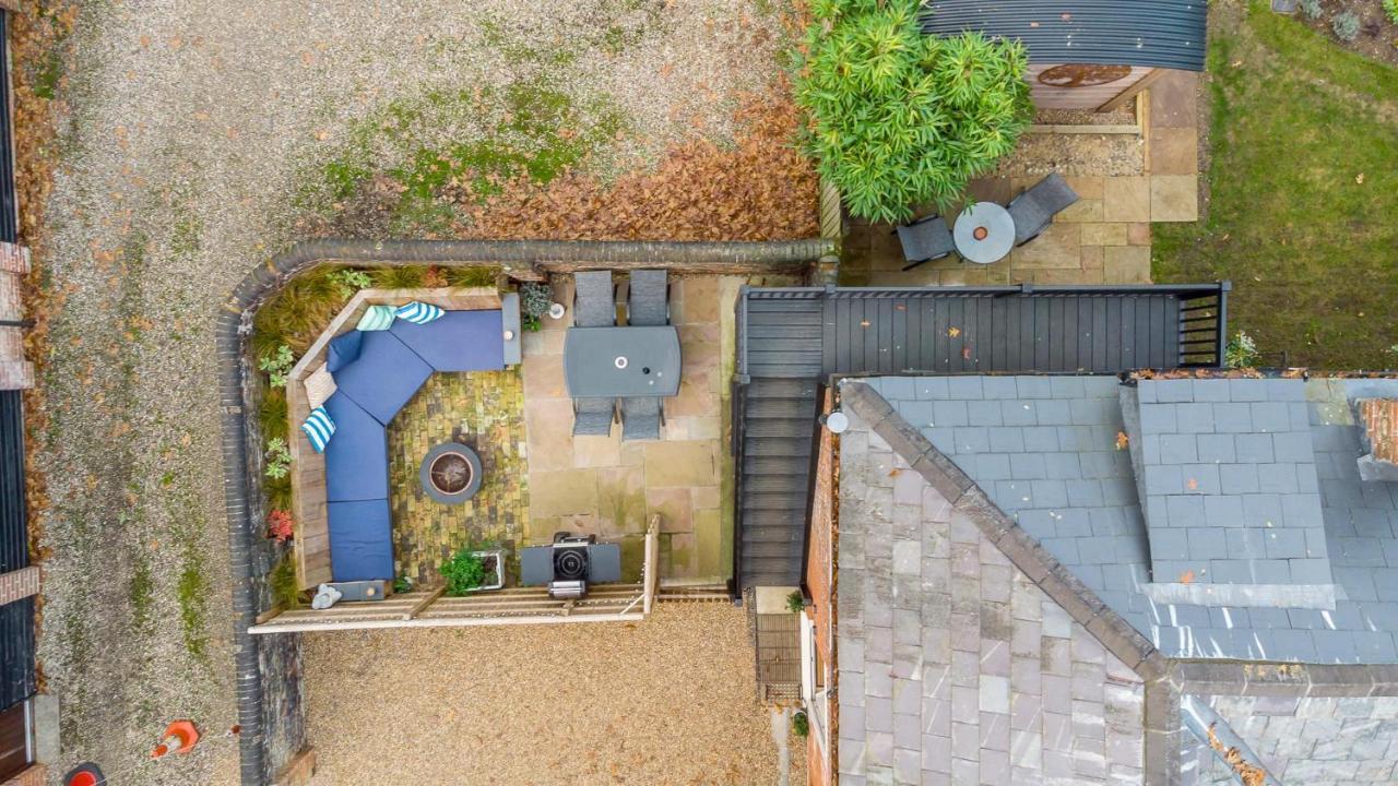 Villa Cosy Pet Friendly Victorian Coachhouse Near Nature Walks On Norfolk Broads, With Fire Pit, Bbq & Alpacas Ranworth Exterior foto